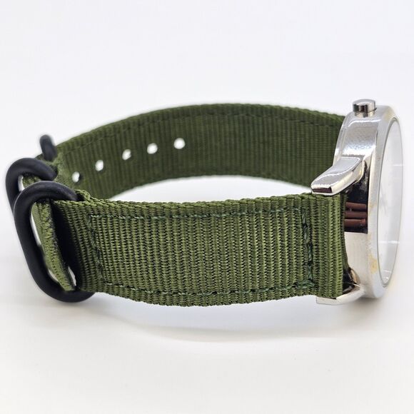 Timex Men's Watch 35MM White Dial Date New Army Green Canvas Bands New Battery - Picture 10 of 13